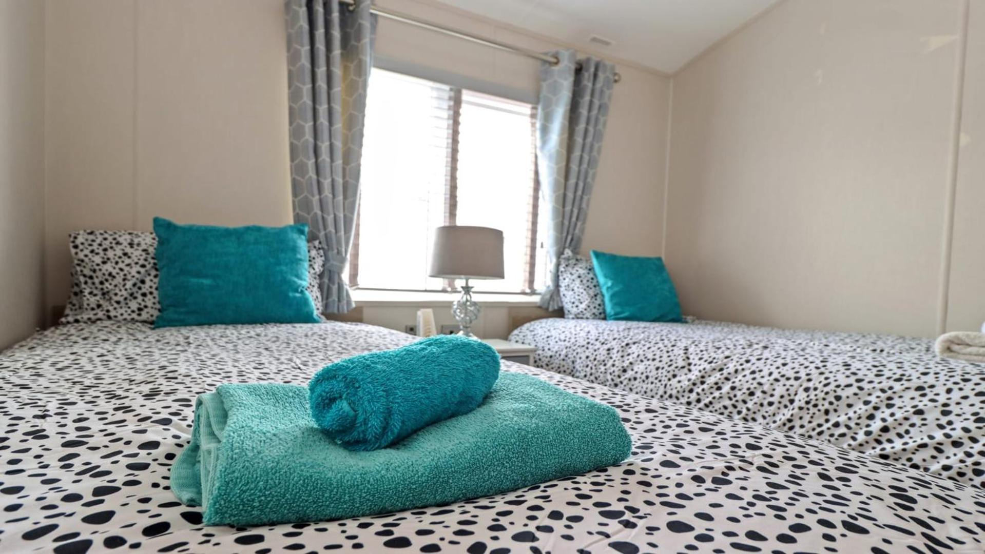 33 Beach Retreat Lodge Pevensey Bay Holiday Park מראה חיצוני תמונה