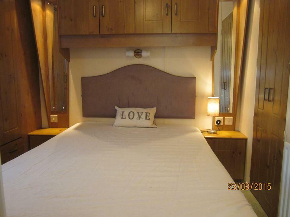 33 Beach Retreat Lodge Pevensey Bay Holiday Park מראה חיצוני תמונה