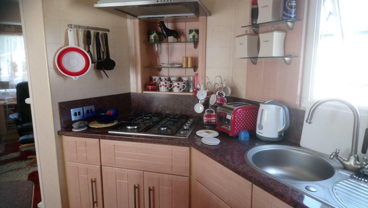 33 Beach Retreat Lodge Pevensey Bay Holiday Park מראה חיצוני תמונה