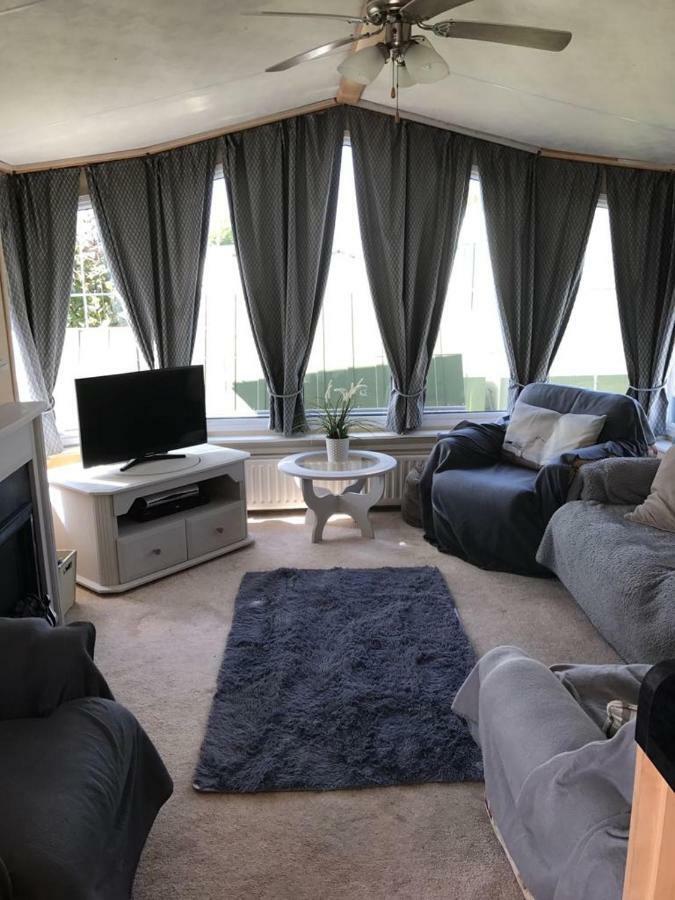 33 Beach Retreat Lodge Pevensey Bay Holiday Park מראה חיצוני תמונה